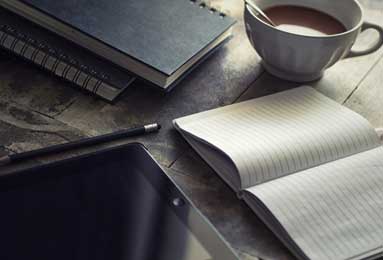 足坛悲喜夜，拜仁2:2被汉堡逼平，切尔西让二追三，阿森纳4:0大胜